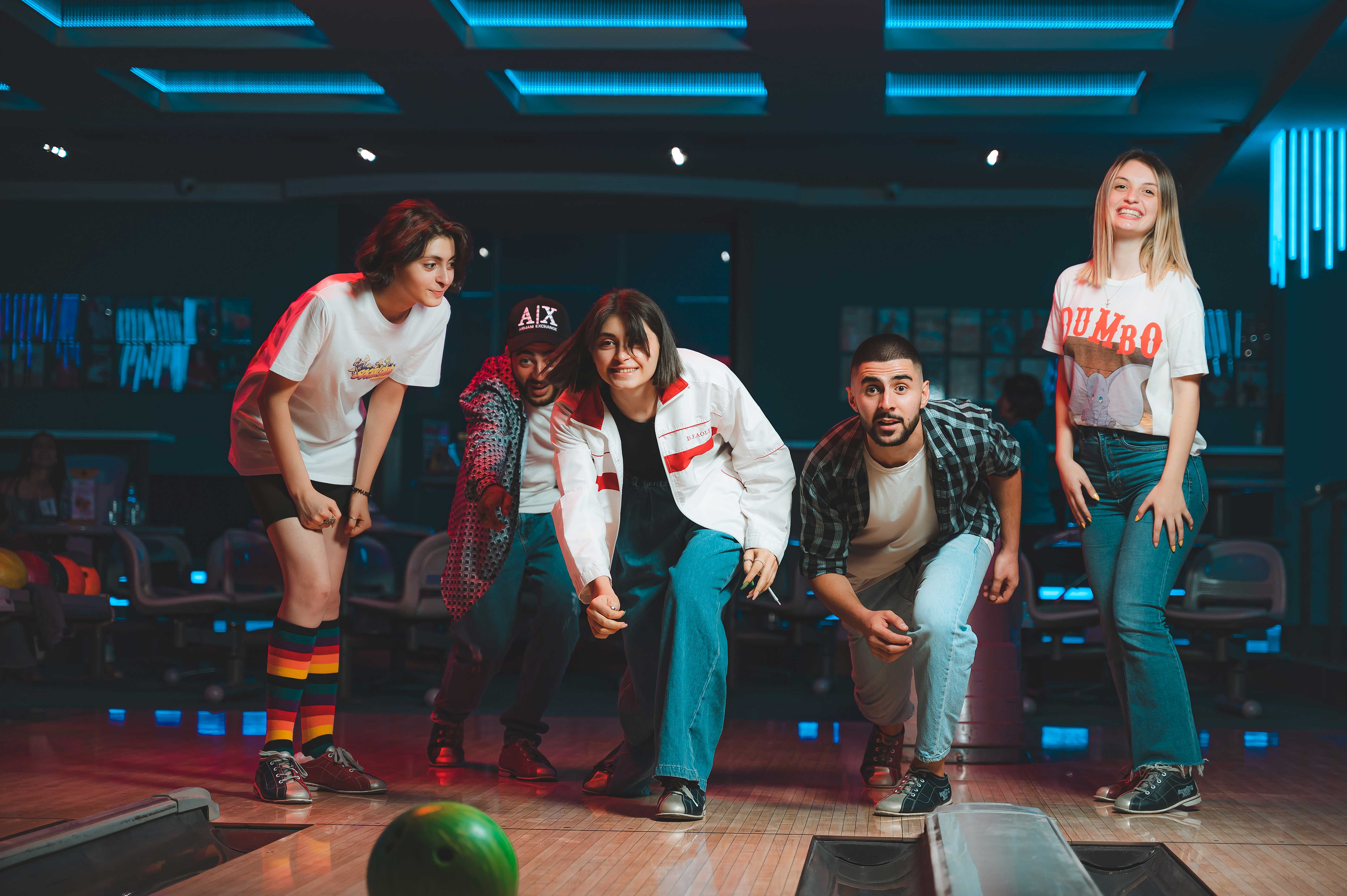 Arena Bowling & Billiards Club